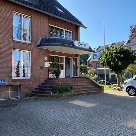 Waldhotel Twiehaus Garni Lubeck Exterior photo