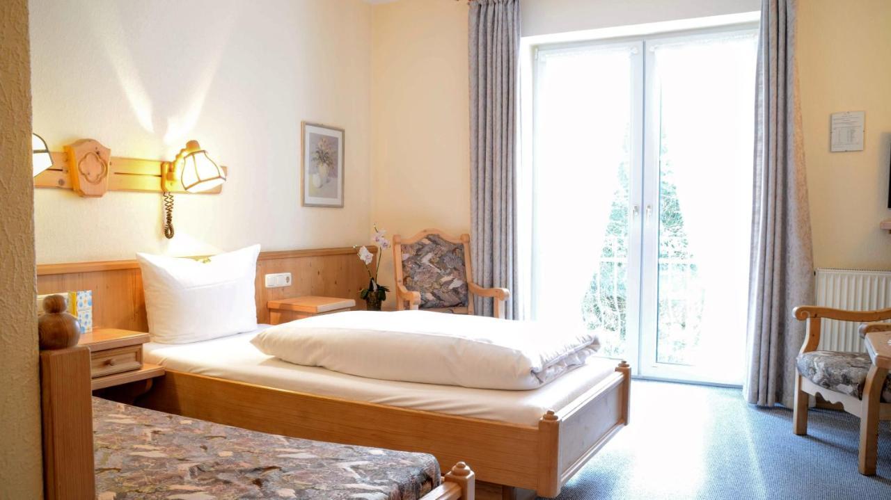 Waldhotel Twiehaus Garni Lubeck Exterior photo