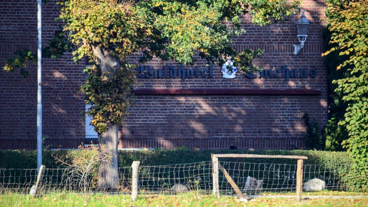 Waldhotel Twiehaus Garni Lubeck Exterior photo